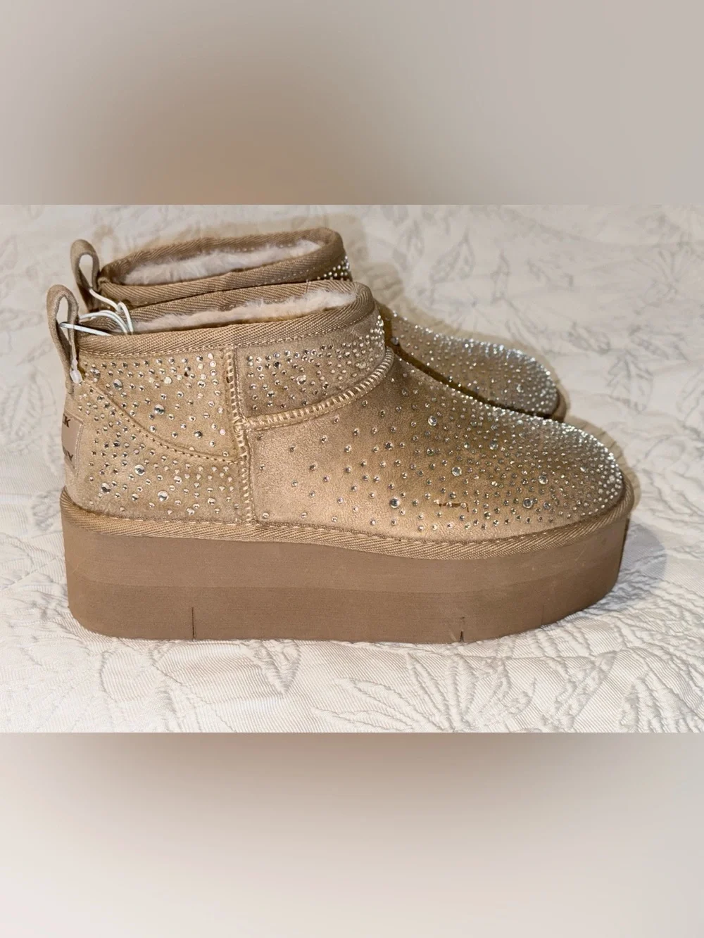 Rock & Candy Samira Tan Embellished Faux Fur Lined Platform Ankle Boots size 8